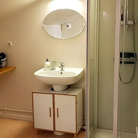 Bed & Breakfast Cour La Dame Chez Beatris Et Christophe Janson 3*