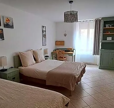 Bed & Breakfast Cour La Dame Chez Beatris Et Christophe Janson Les Grandes-Loges